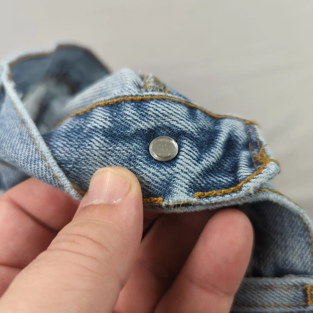 Levis Jeans Mens 38x29 Blue 560‎ Loose Tapered Relaxed Baggy Light Wash